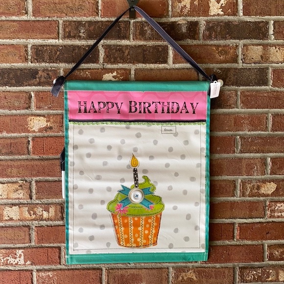 AUTOGRAPHABLE | Transpac "Happy Birthday" Cupcake Wall Art with Marker - Picture 1 of 15